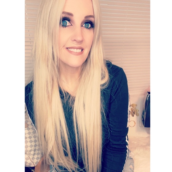 Meet your Posher, Lori - Picture 3 of 16